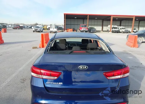 2017 Kia Optima Lx z USA, uszkodzony, nr VIN 5XXGT4L38HG177554